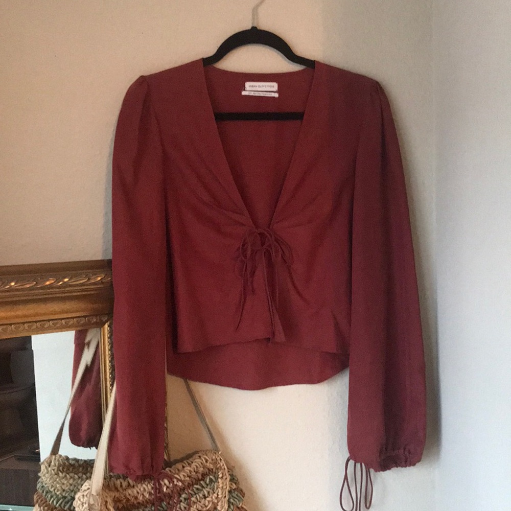 UO Kimchi blue tie front balloon top